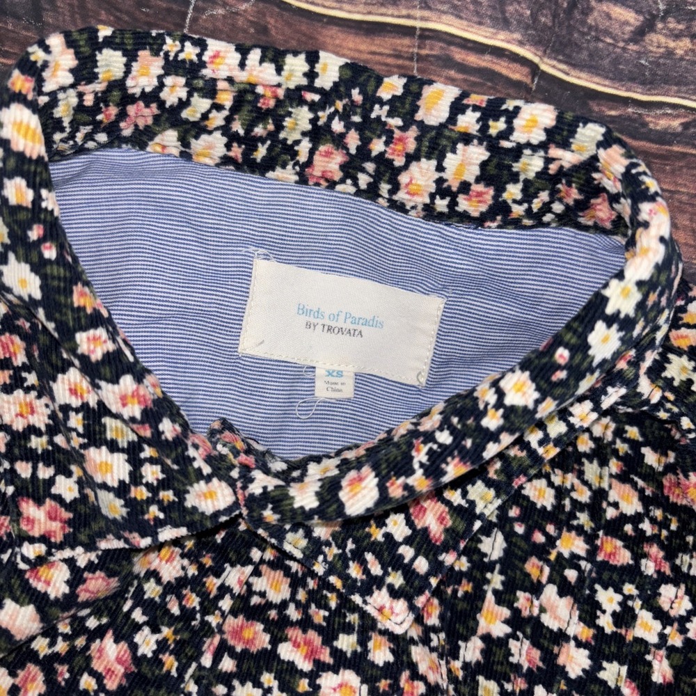 Trovata x Birds of Paradis Floral Micro-Corduroy Button Down Top size X-small - Picture 1 of 7